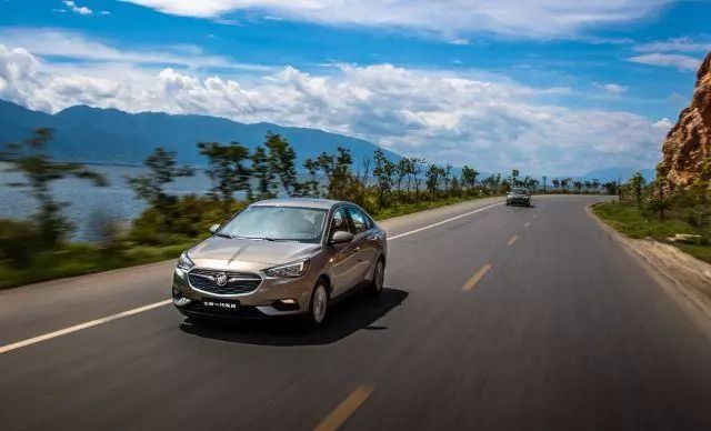 2018款别克凯越三缸车评测,20款三缸别克凯越试驾视频