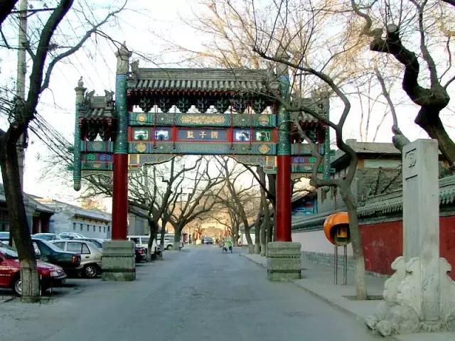 一篇文章告诉你,为什么要来北京念大学!除了清北曾是皇家园林,还有哪些更美的地方?