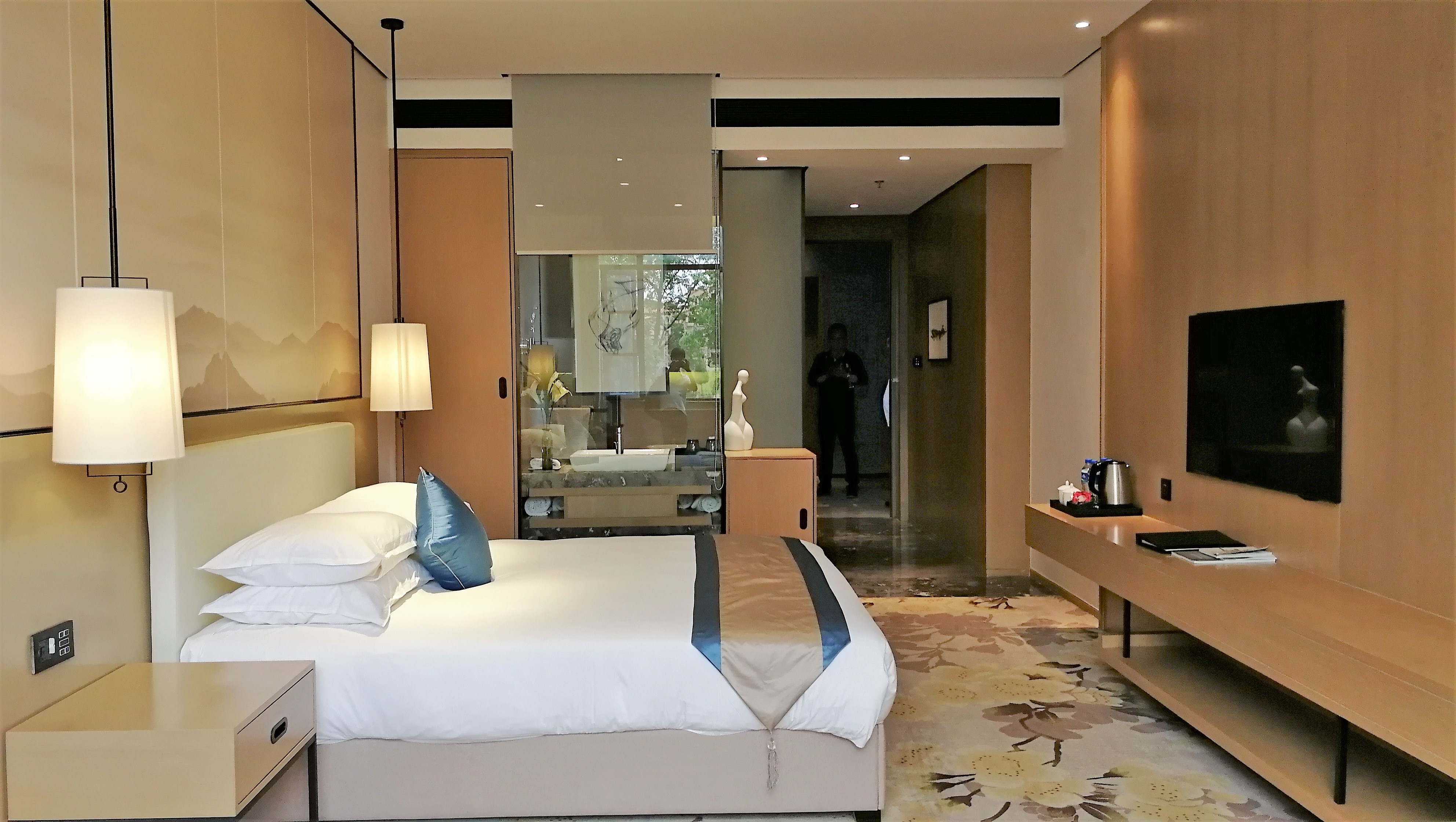 看花海，泡温泉，吃美食，这样的度假风你爱不爱？