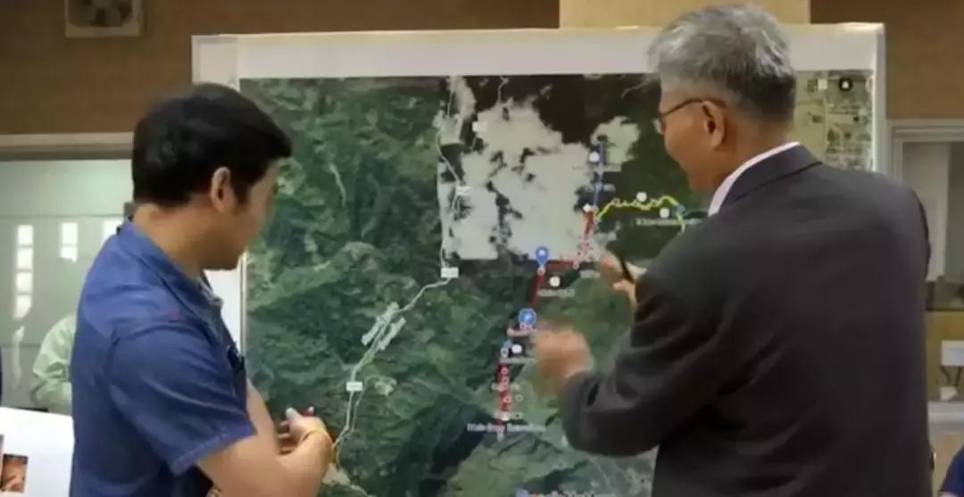 13名泰国少年足球队成员,泰国少年足球队被困洞穴事件