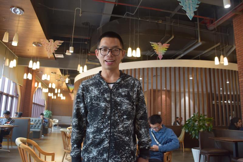 浙大有一个用肚子说话的“痴汉”！