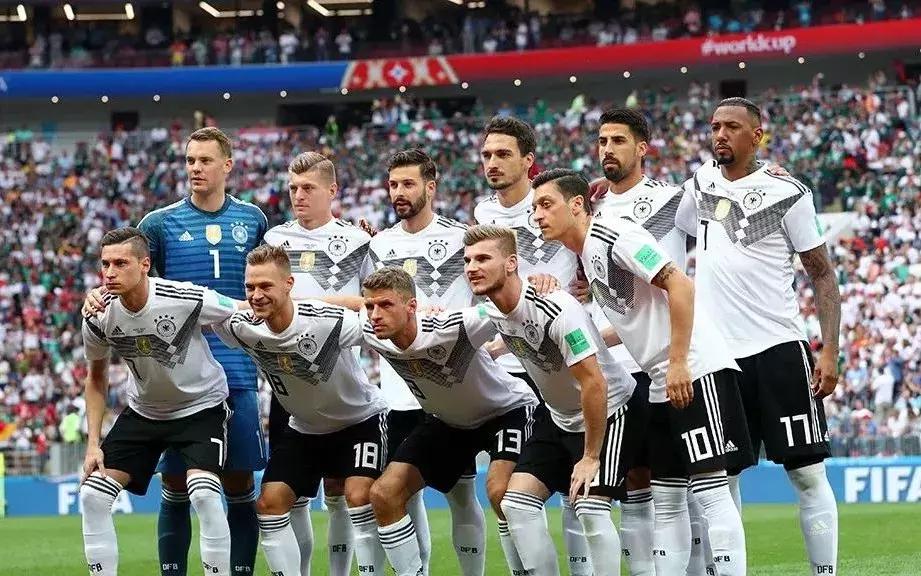 世界杯中国球迷观看视频,世界杯直播cctv5解说