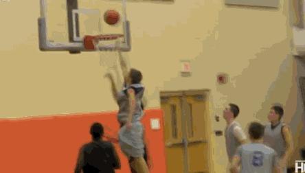 球场上最实用的过人动作教学,如何快速跳步过人