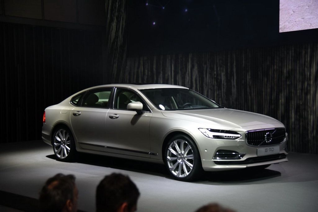 目前比较好的混合动力汽车是哪些,动力最强的混合动力b级车