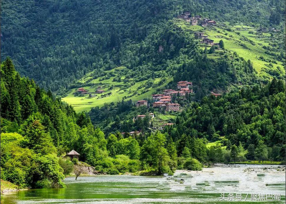 从成都出发最近的草原,成都出发4小时雪山花海