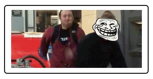 世界杯上为什么球员喜欢吐痰,为什么足球运动员爱摸头