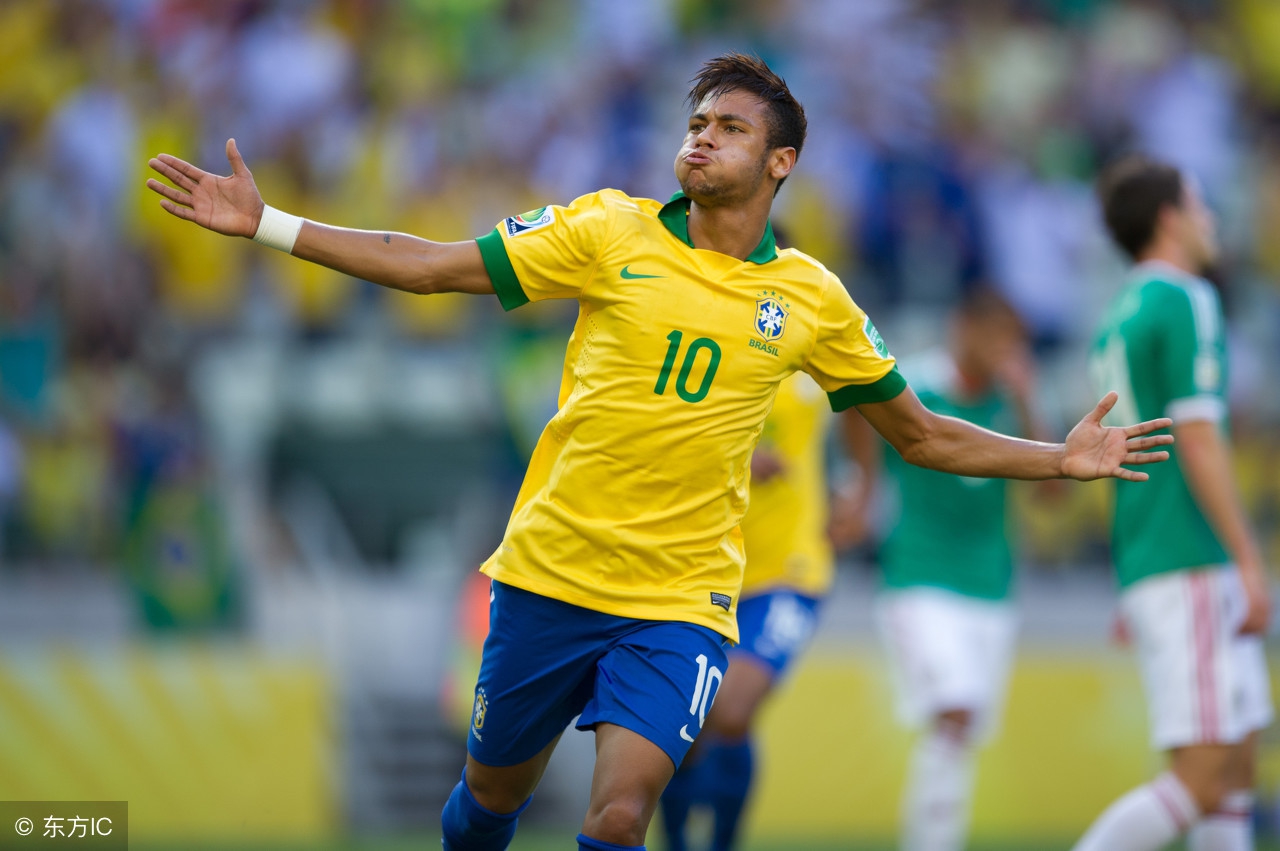 内马尔浮夸假摔完整版,内马尔花哨被犯规