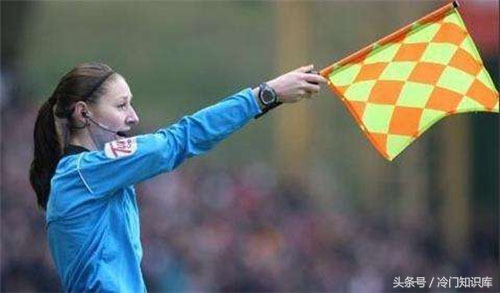 英国发明了红绿灯,英国设计师设计中国红绿灯