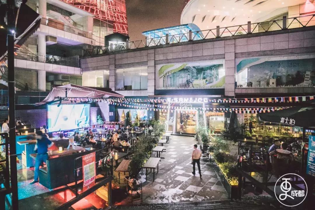 成都边吃宵夜边可以看球赛,成都看世界杯吃夜宵