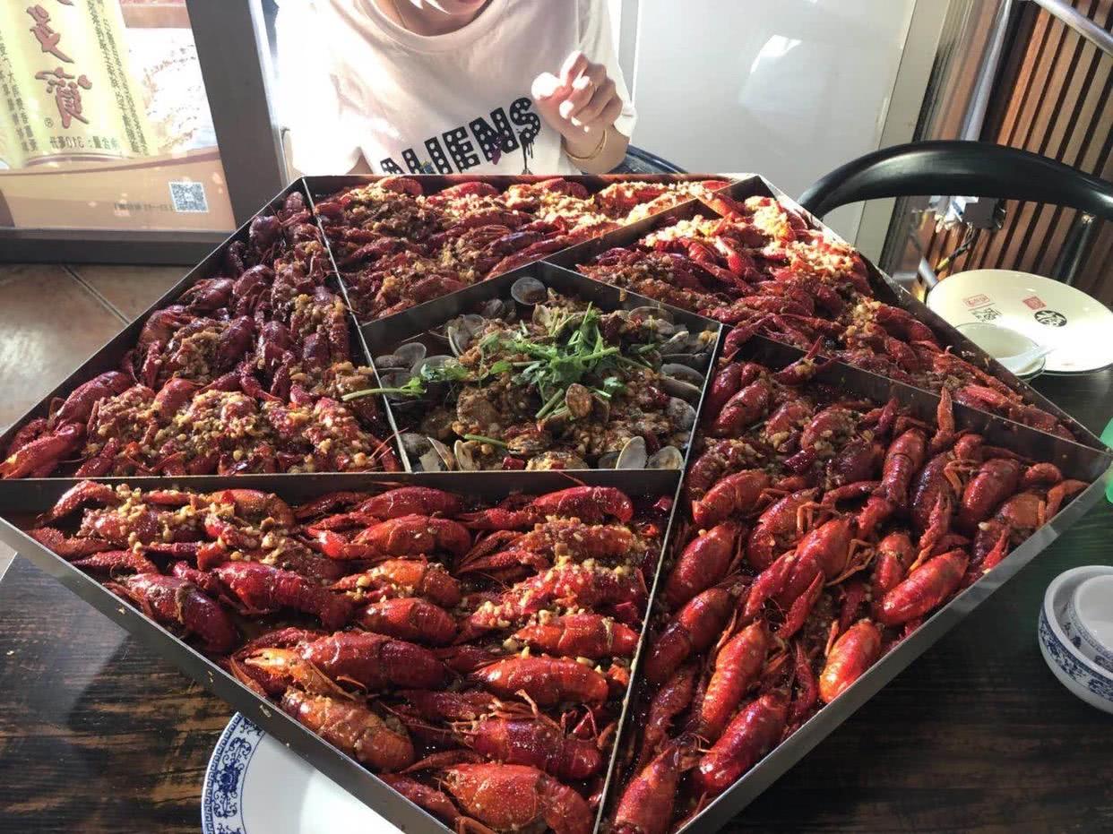 在唐山吃海鲜,唐山街边小龙虾推荐