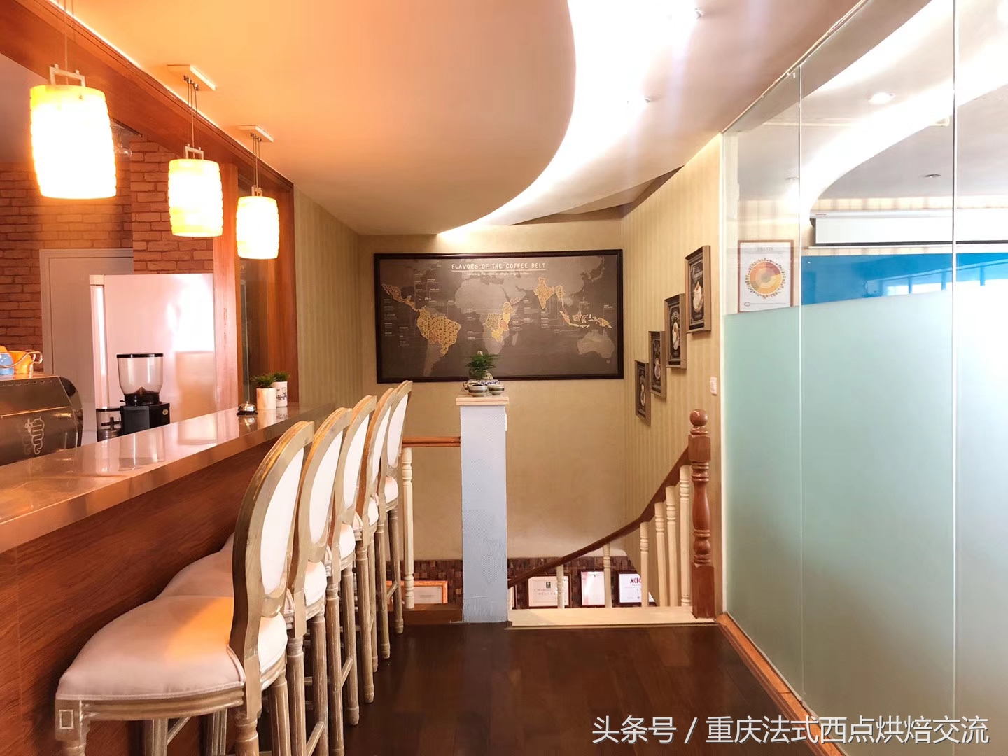 关于咖啡店的特色经营,今年的咖啡馆应该如何经营