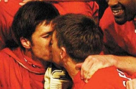 世界接吻日图文,世界接吻日