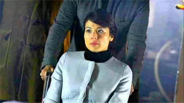 钟楚红和成龙合作的电影,钟楚红成龙合作过几部电影