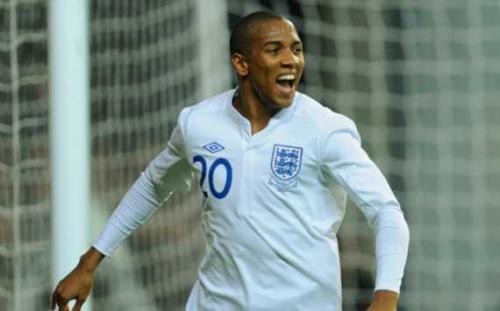 英格兰国家队足球炫酷视频,英格兰斯特林快乐足球