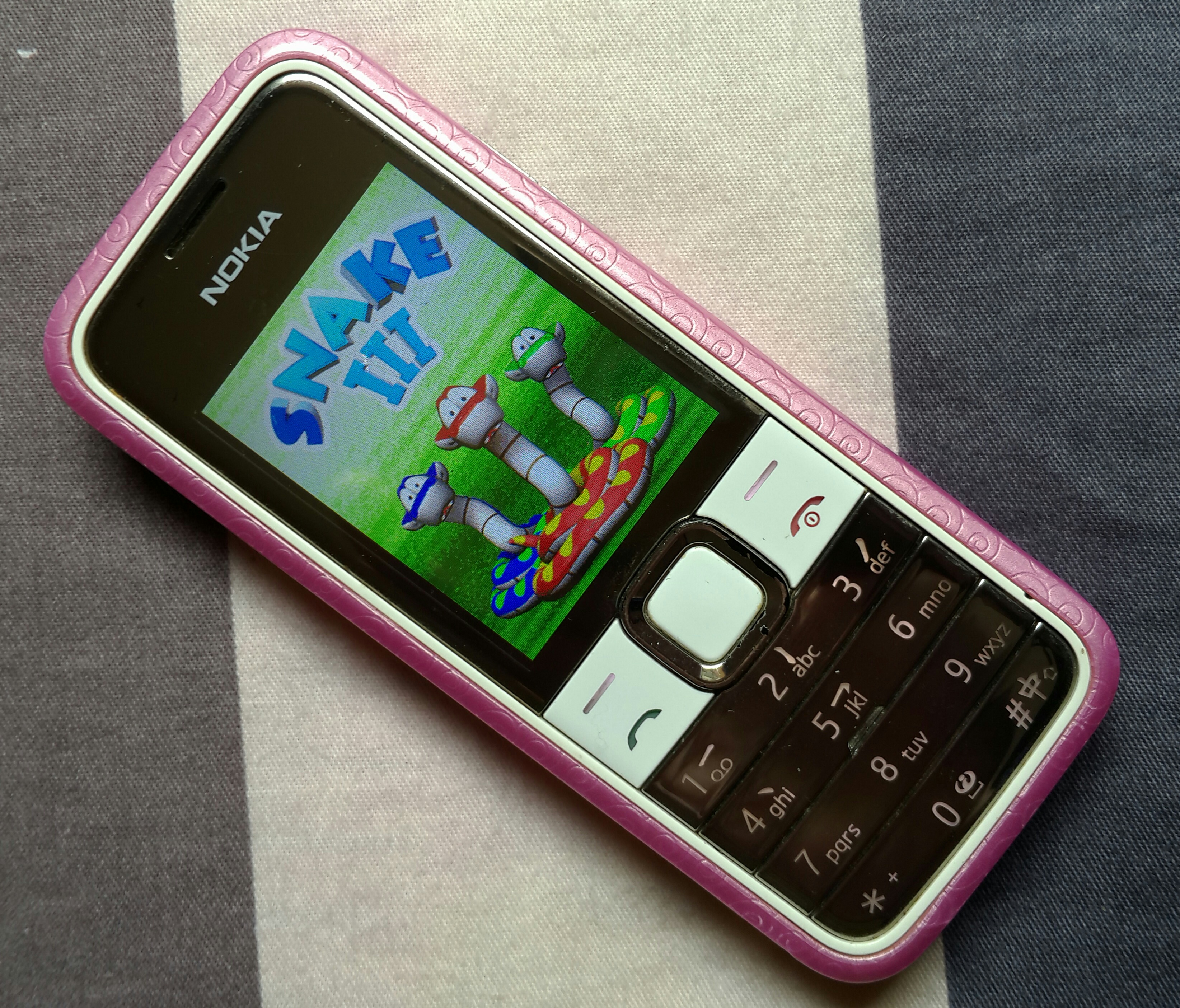 诺基亚滑盖6700s拆机,n73诺基亚手机拆解