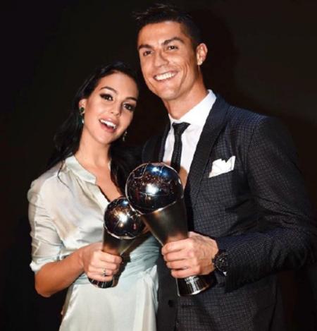 c罗和伊莲娜金童玉女,c罗爱伊莲娜还是爱乔治娜