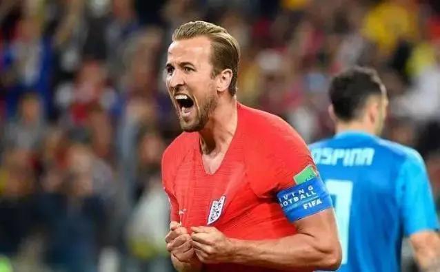 内马尔c罗梅西他们三个谁最厉害,c罗和梅西内马尔谁更厉害