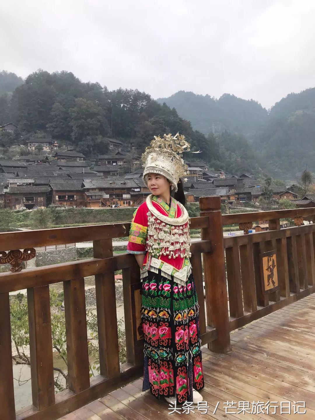 贵州西江千户苗寨苗服 (西江千户苗寨朗德上寨哪个值得去)