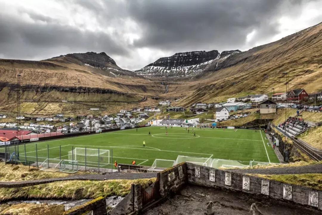 目前世界上最好的足球场,国内有没有像欧洲一样的足球场