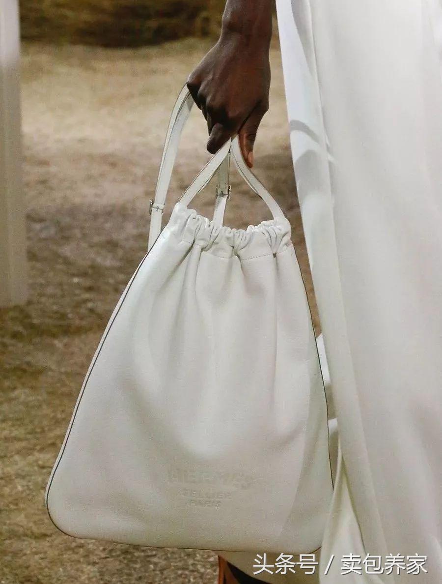 lv价格低的单品,lv价格离谱