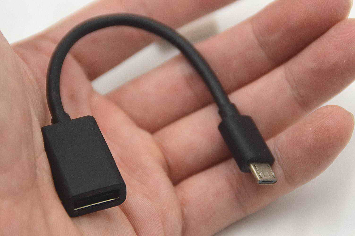 骚操作！荣耀Play还能这样玩电脑游戏，你只需要3样法宝