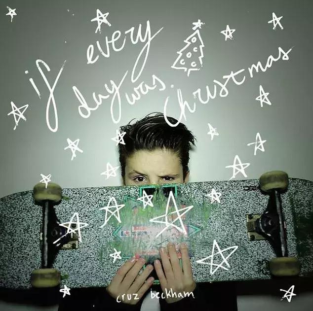 贝克汉姆大儿子约会,贝克汉姆与爱妻约会