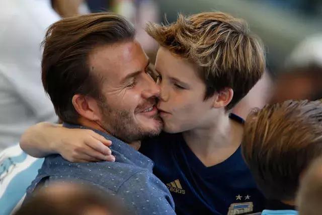 贝克汉姆大儿子约会,贝克汉姆与爱妻约会