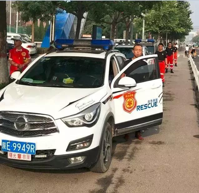 和梅西一起踢球是什么感觉,和梅西踢的一个老将