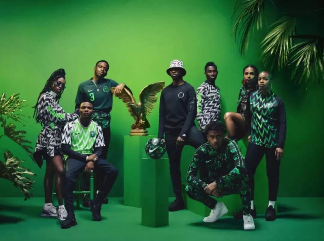 看看你们的球衣怎么穿,在夏天如何穿球衣不尴尬