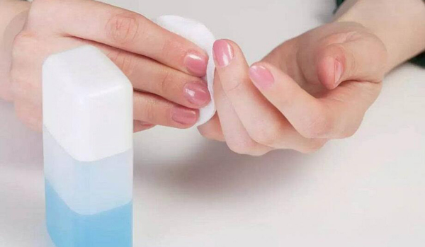 手上沾了502胶水用什么洗,如何快速洗掉502胶水