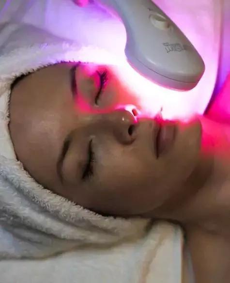 亲试十大祛痘药,亲测各类祛痘印护肤品