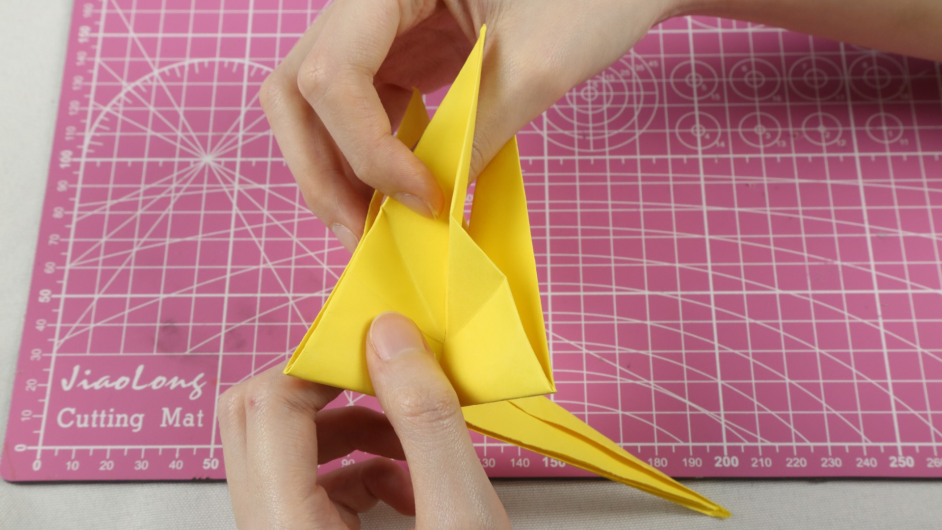 会动的玩具恐龙骨架手工折纸,折纸恐龙玩具简单视频