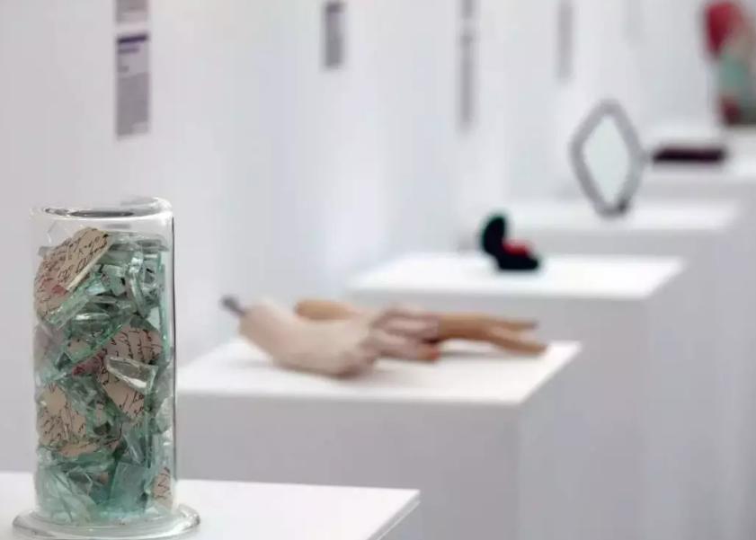 世界杯克罗地亚门将被贴脸质问,克罗地亚守门员被追