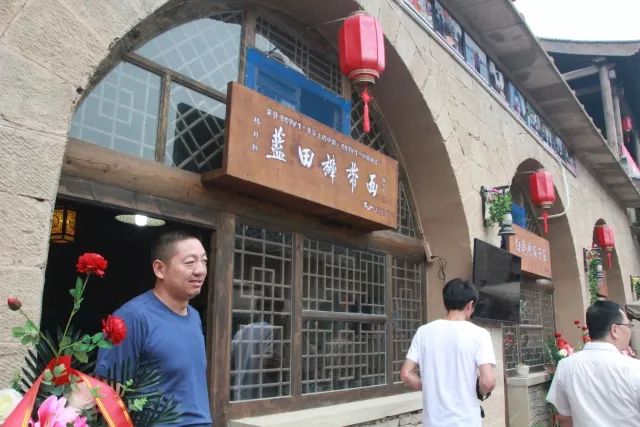 壶口古渡口小镇视频,黄河口文化艺术城集市