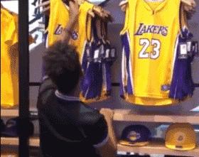 c罗去尤文时跟皇马合同还剩几年,c罗一亿卖给了谁