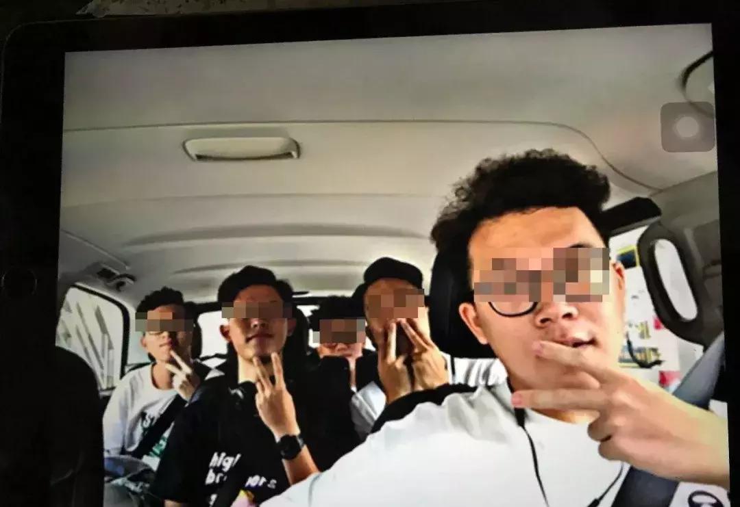 翻船的那一刻,翻船的瞬间