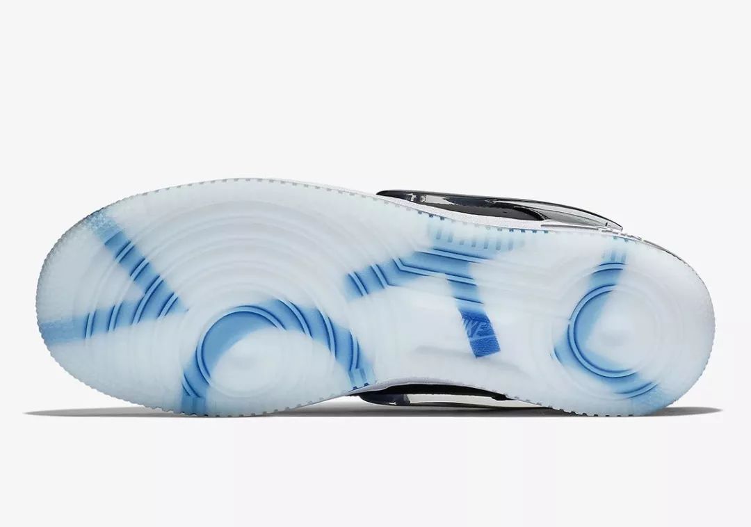 这双靠打游戏送的鞋子可以卖3万元？