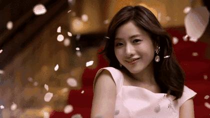 只有学会释怀了才能更好的面对,学会释怀心就不会那么痛