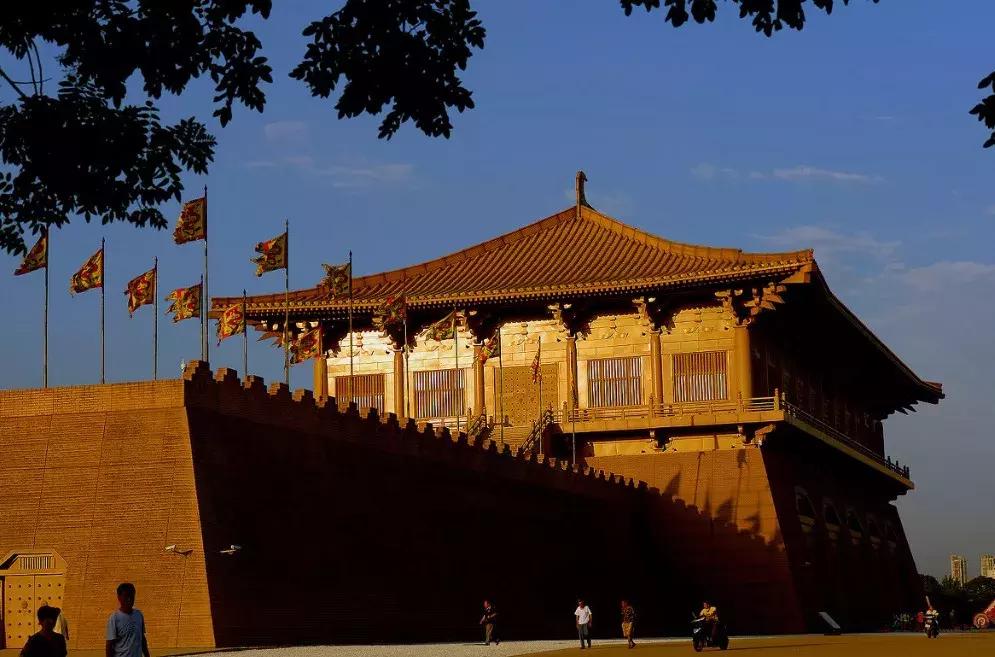 它是西安，也是长安，每一种模样都值得你去爱！