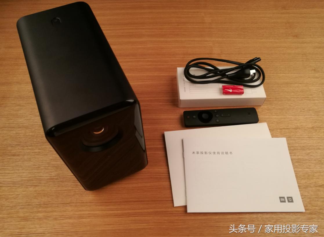 小米米家投影仪好吗,小米米家一代投影仪
