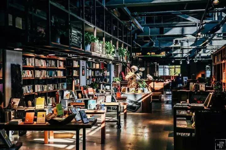 武汉下雨推荐去的地方,武汉室内凉快玩的地方