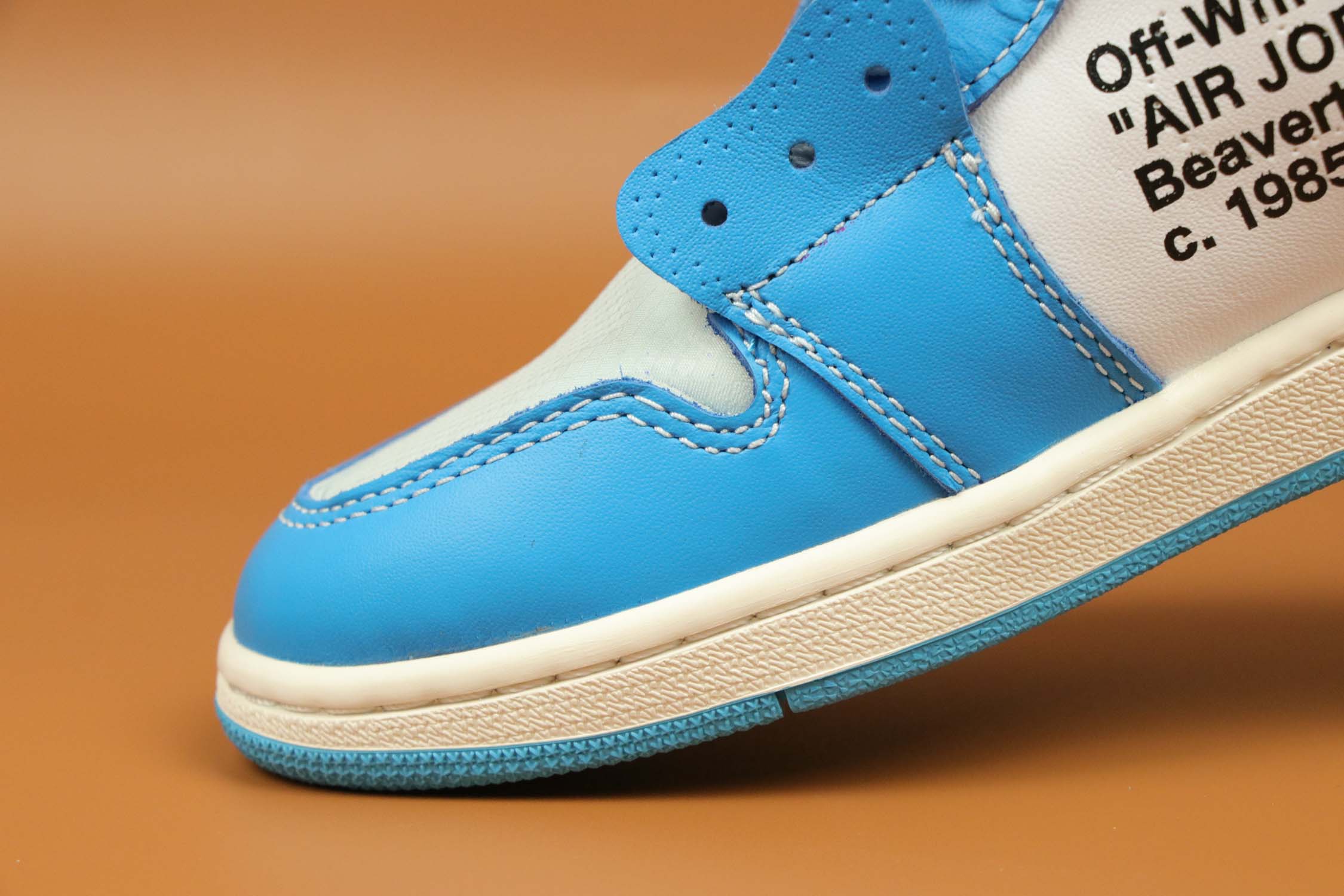 aj球鞋第一款,AJ1球鞋推荐