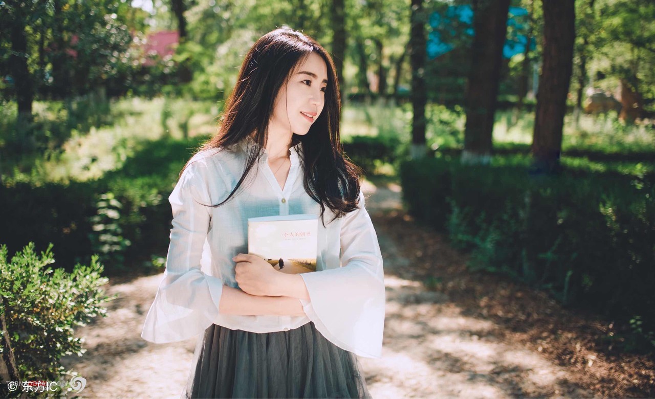 “妹妹，不会跟你结婚，不会让他跟你结婚的，是我的你死心吧！”