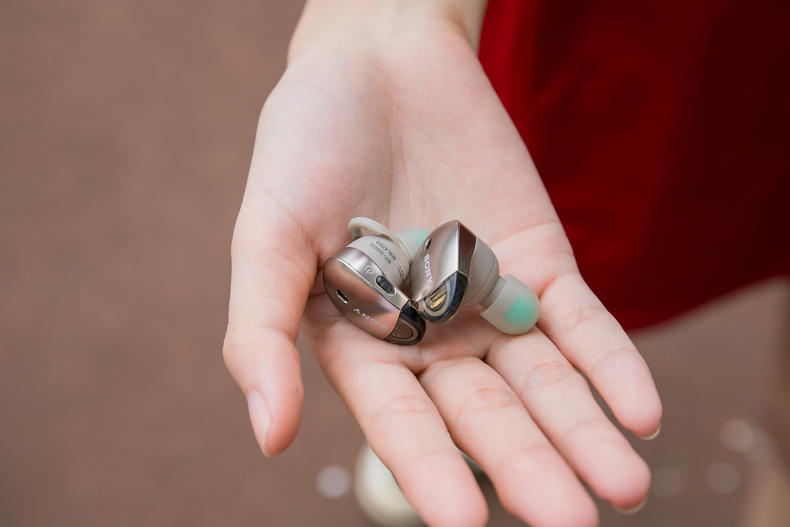 索尼耳机wfc500有降噪吗,索尼wi1000和小米降噪耳机