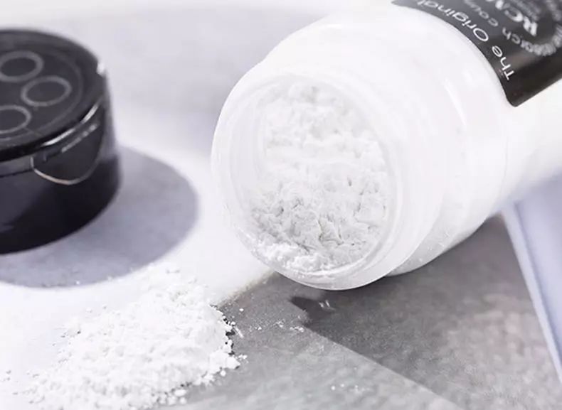 胡椒散粉和柏瑞美散粉哪个好用,胡椒散粉干皮测评