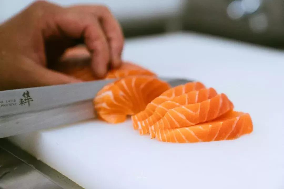 现在最火的网红寿司专门店,最近很火的网红寿司店