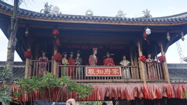 一个人的旅行由风决定,一个人的旅行头像