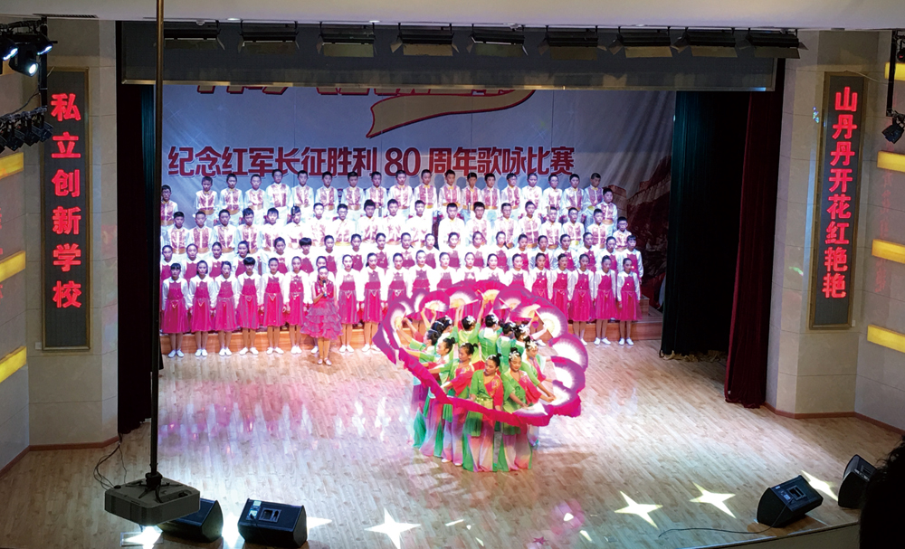 高州实验学校和黄冈实验哪家好,高州黄冈实验学校的游泳馆