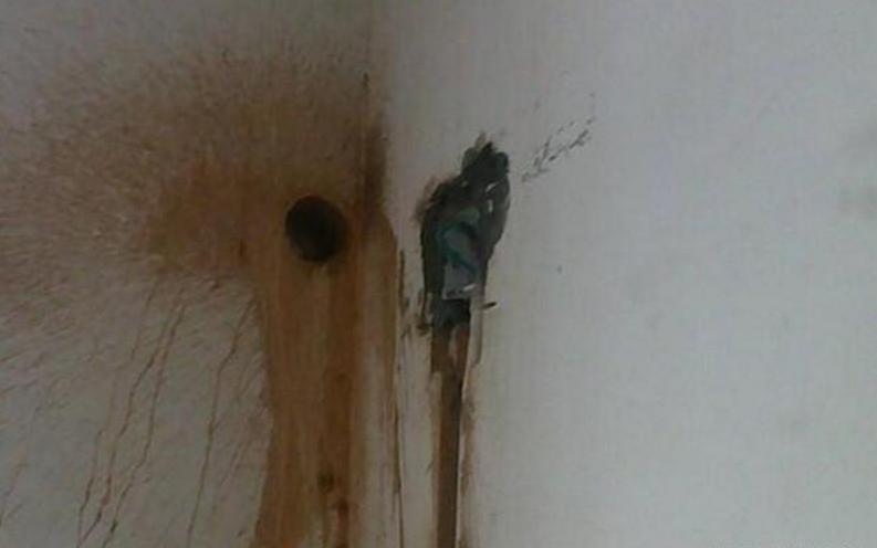 打错的空调洞口封堵最佳方法,空调孔打错了可以堵上重新打吗