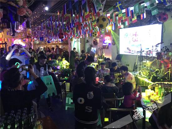 欢乐足球夜,欢乐足球户外活动